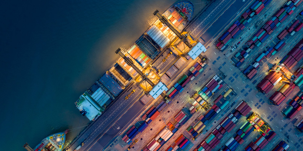 Revolutionizing E-Commerce Logistics: Amazon's Game-Changing Supply Chain
